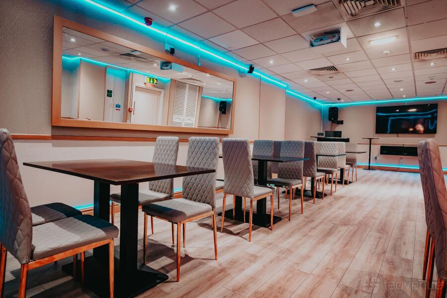 Private Gold Room at Riverboat Casino in Glasgow City Centre