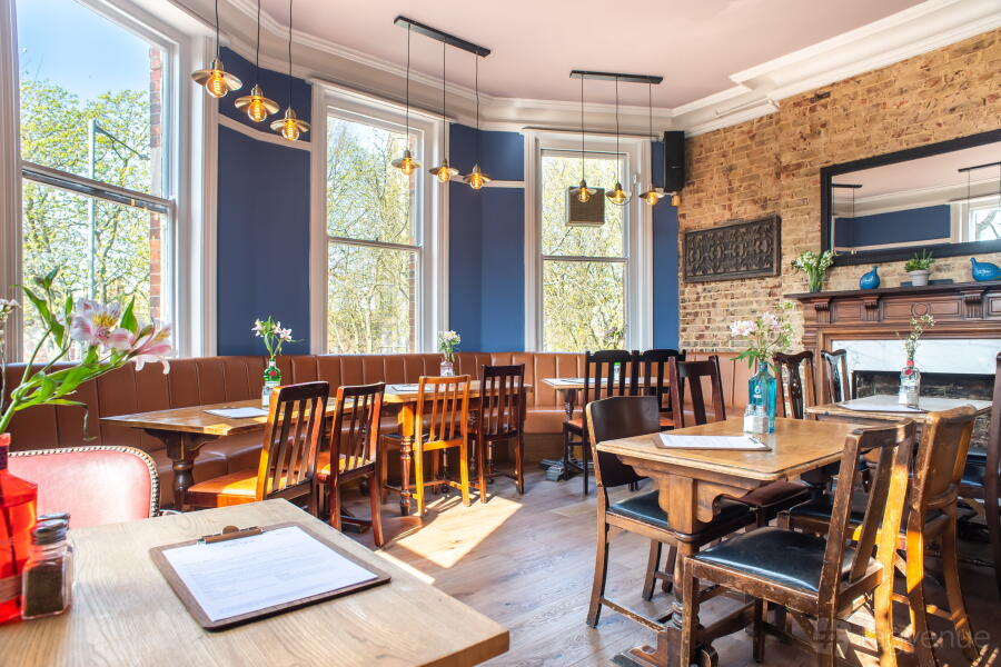 Bay Windows at The Park View in Brighton