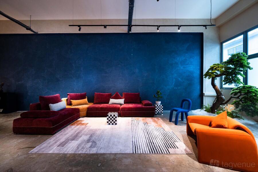 Kulusuk Lifestyle Studio at Kulusuk in Singapore